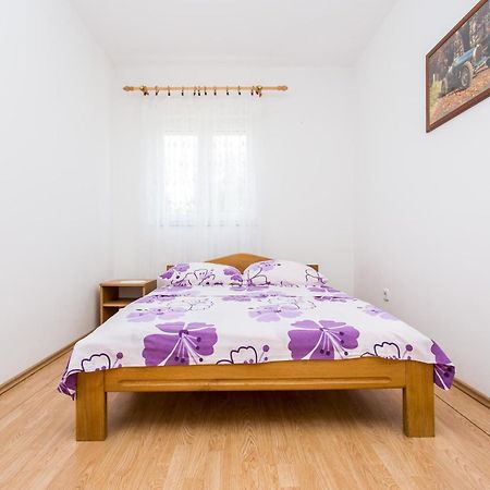 Apartman Justinic Šilo Kamer foto