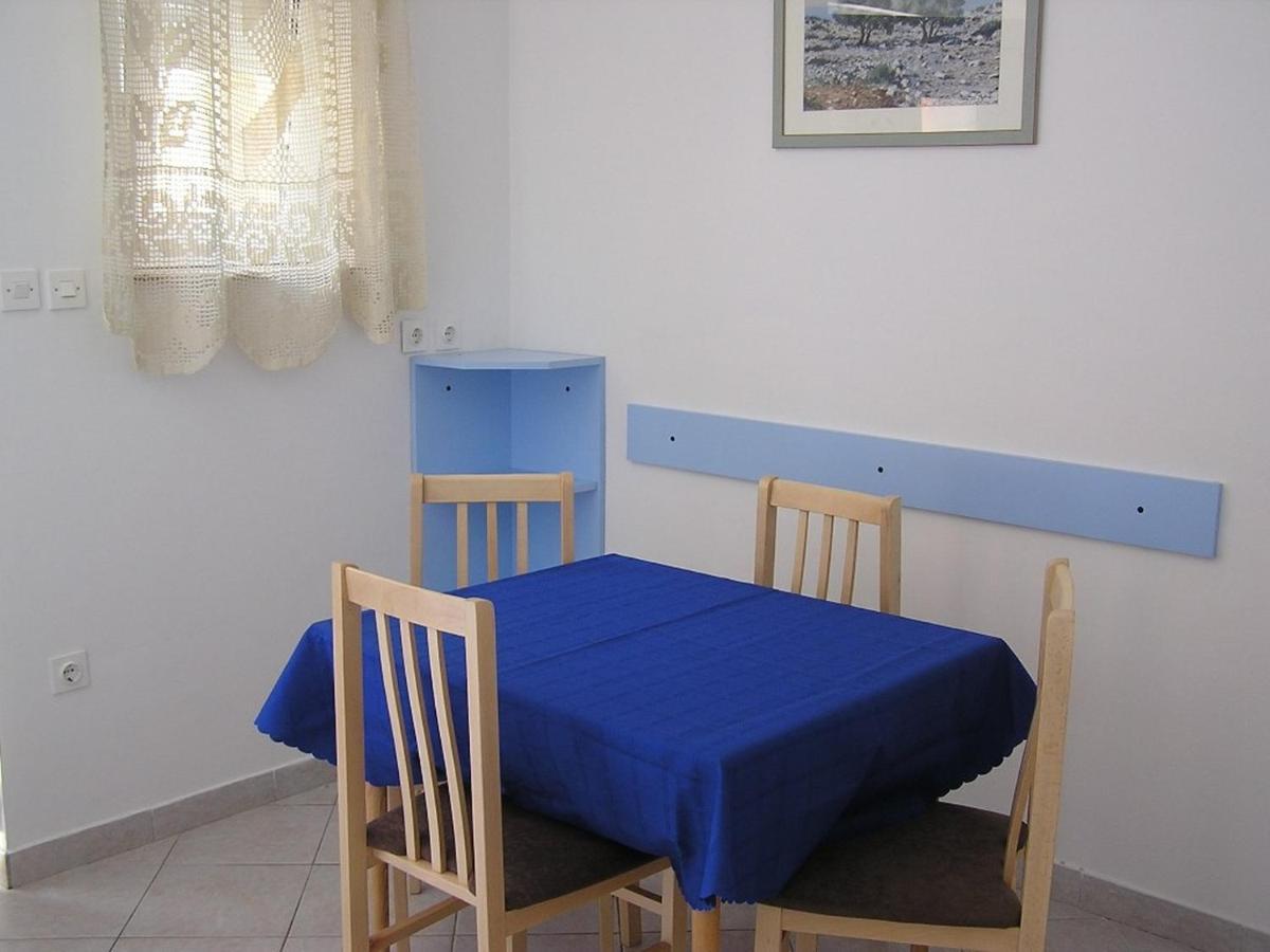 Apartman Justinic Šilo Buitenkant foto