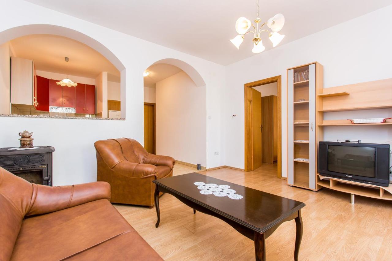 Apartman Justinic Šilo Kamer foto