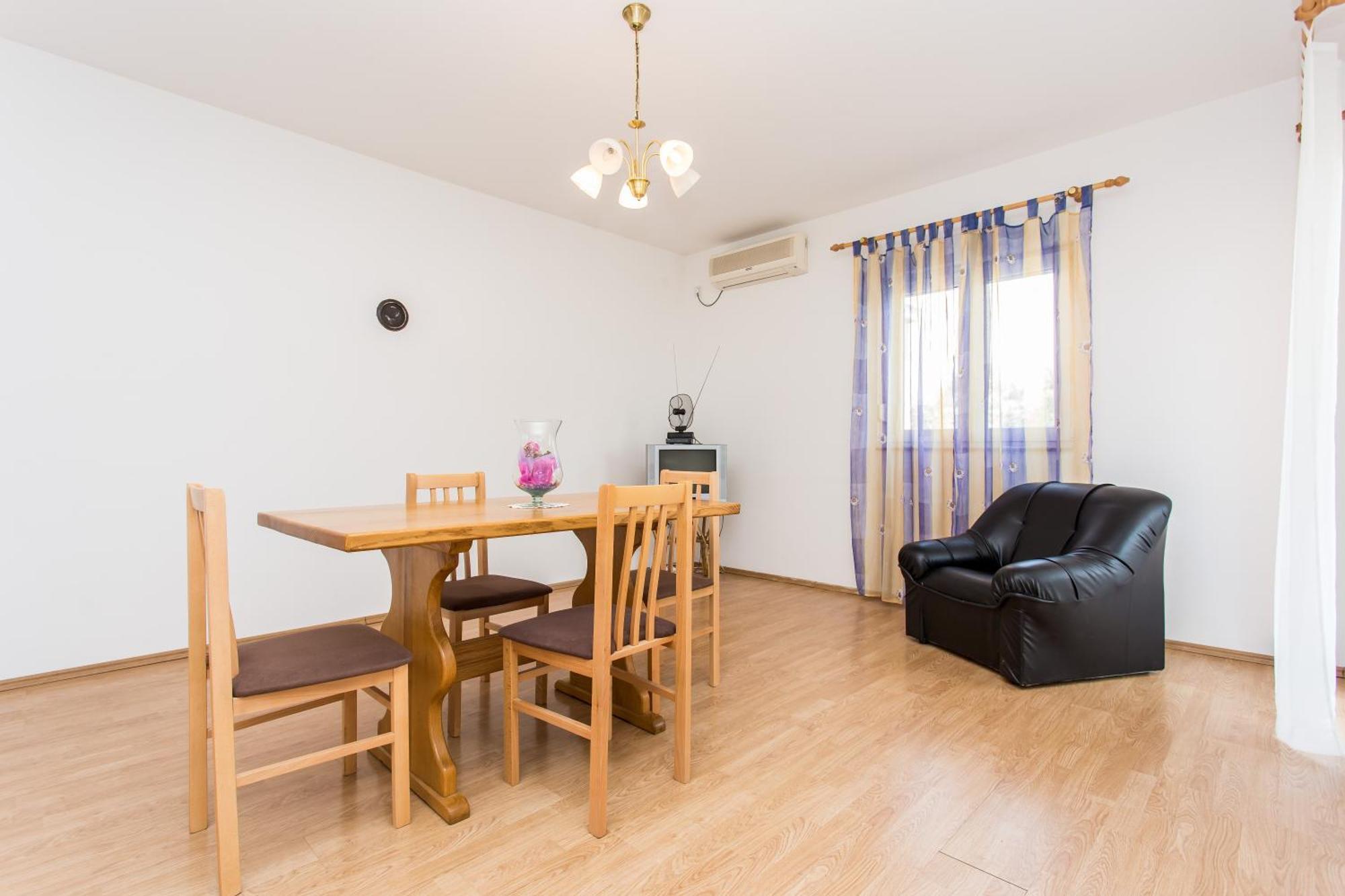 Apartman Justinic Šilo Kamer foto